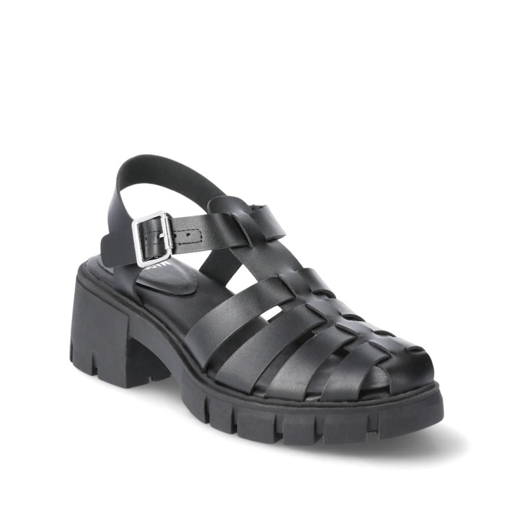 Madden Girl Black Fisherman Sandal - 8.5
